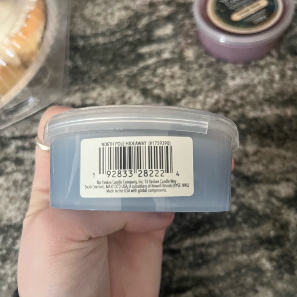 Yankee Candle Scenterpiece MeltCup in Soft Gray - Picture 4 of 4